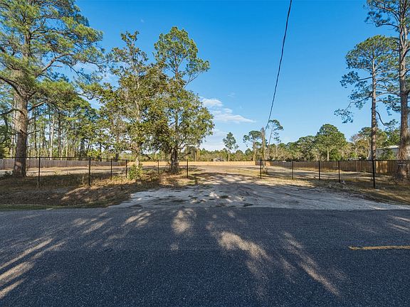 5th image of 10351 Sawpit Rd