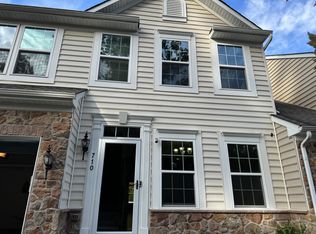 710 S General Knyphausen Ct, Newark, DE 19702