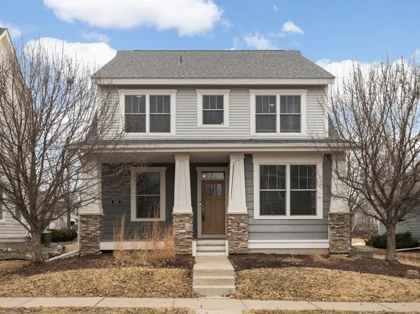 313 Periwinkle Pl, Bayport, MN 55003