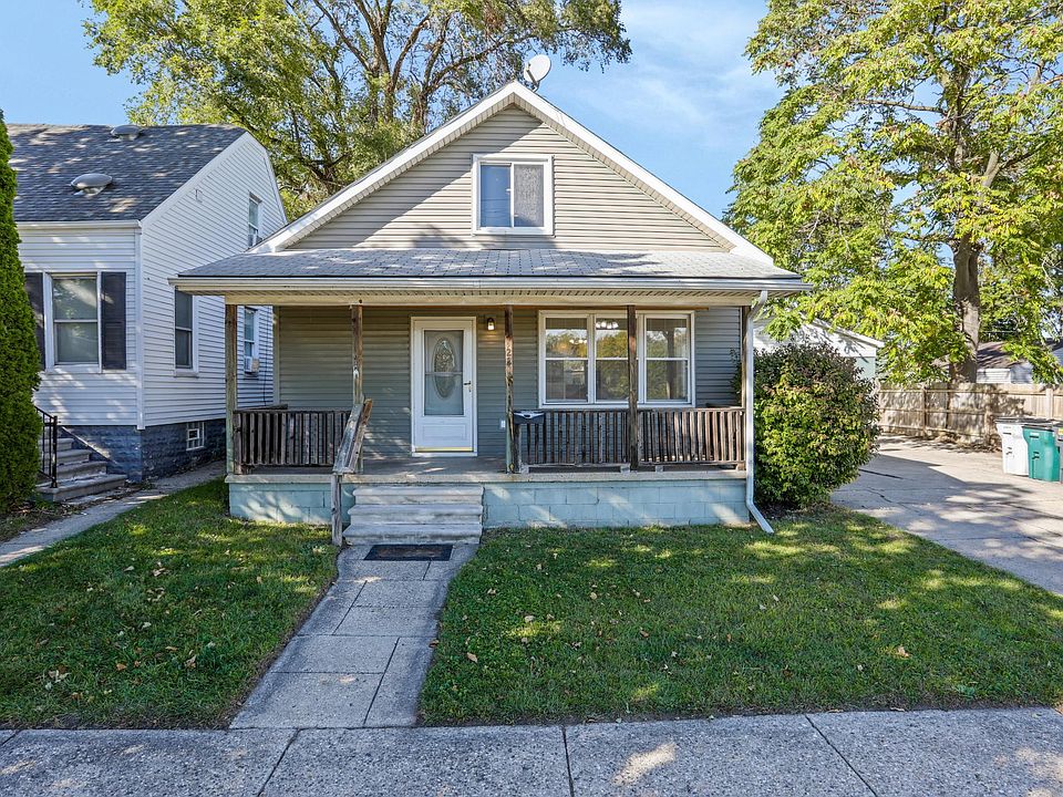 1st image of 122 W Muir Ave