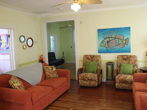 2nd image of 204 Morton Ave