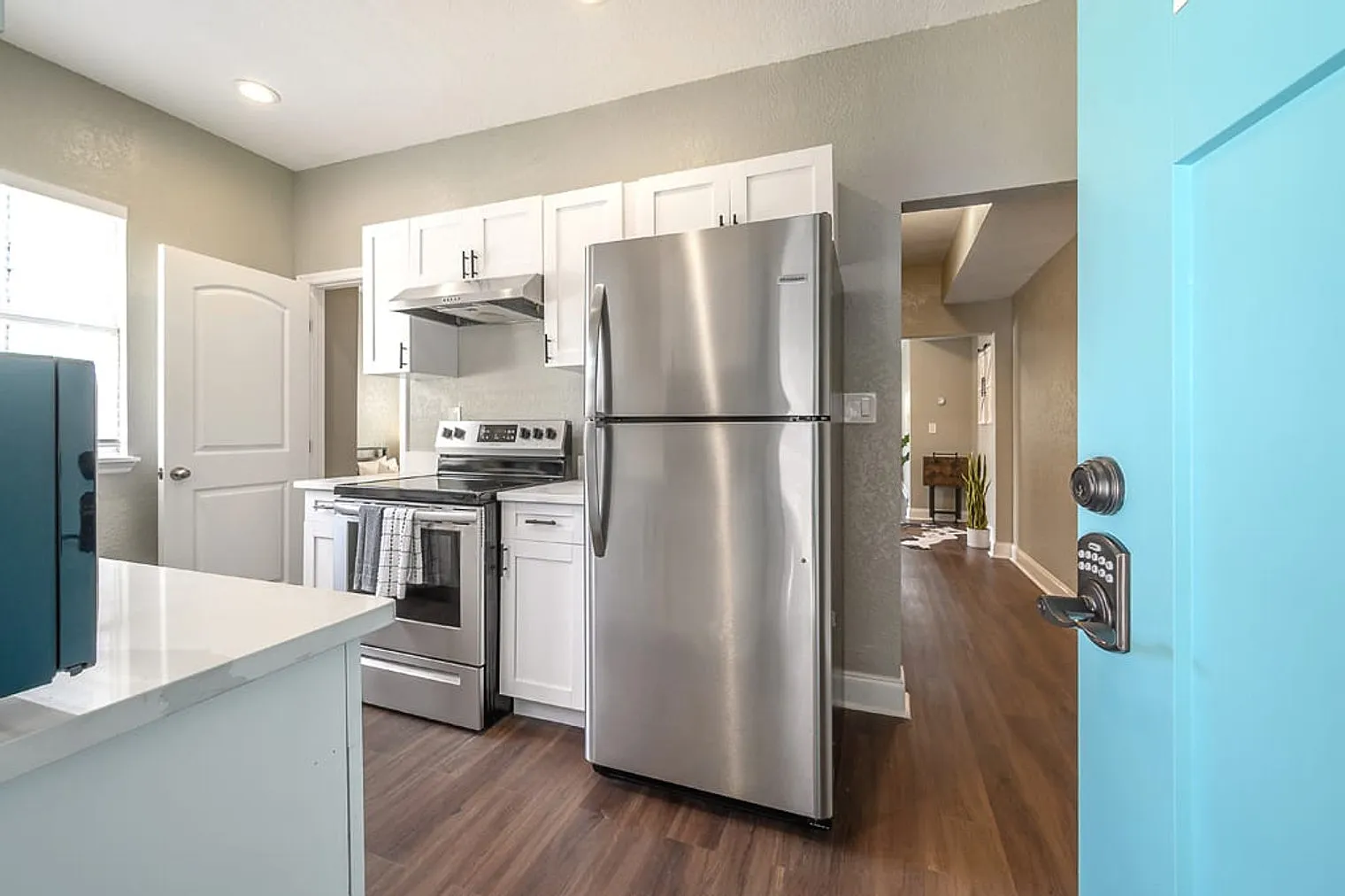 1 bed, 1.0 bath, 602 sqft, $3,315 — Photo 4