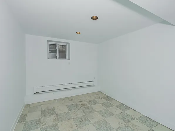 2418 East 23rd Street image 22 of 40