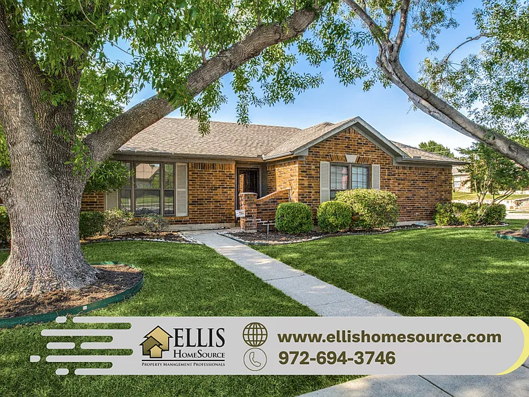 638 Plumlee Pl — Photo 1