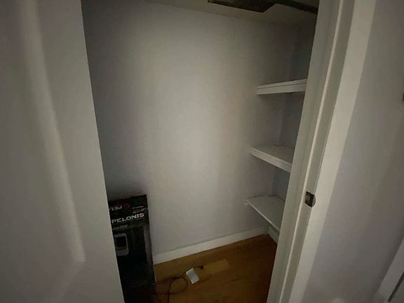 5th image of 1367 Dean St #4