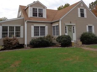 353 Lantern Hill Rd, Mystic, CT 06355