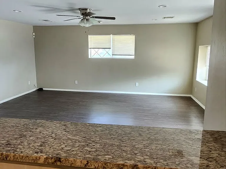 3132 SW 65th Pl — Photo 8