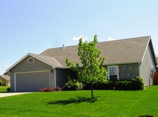 2702 Montrose Cir, Eudora, KS 66025