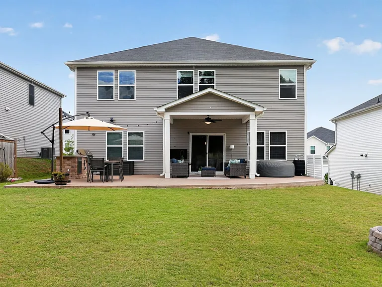 333 Pewter Cir — Photo 2