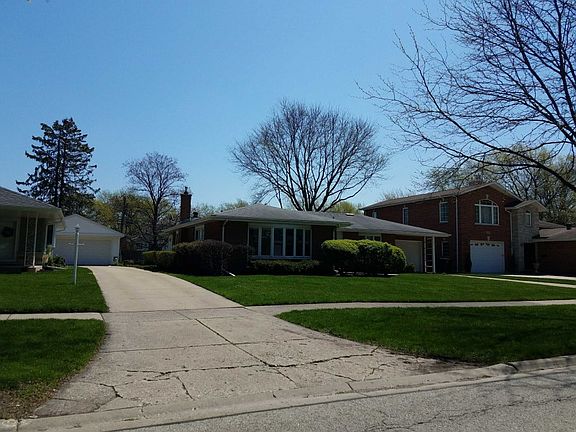2nd image of 15 N Waterman Ave