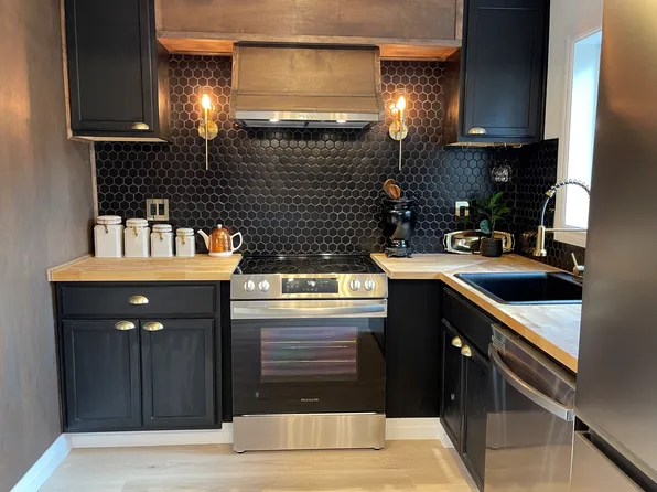 7 on Seventh, 1735 SE 7th Ave APT G, Camas, WA 98607