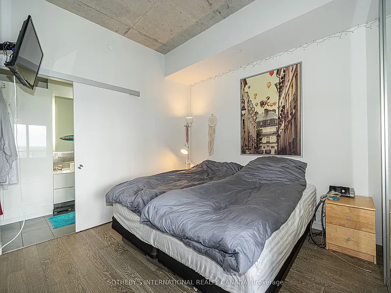 383 Sorauren Ave #807 — Photo 12
