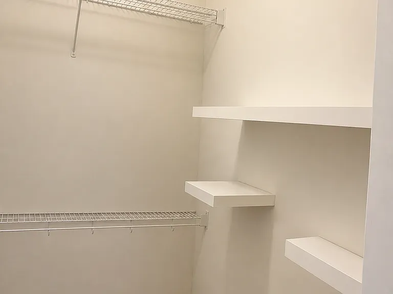 400 N La Salle Dr #1303 — Photo 8