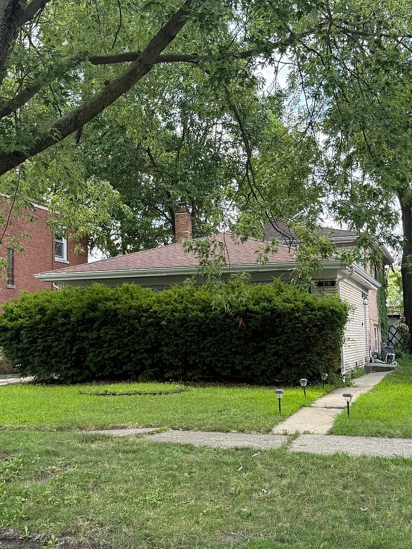 310 W 145th Pl photo 1