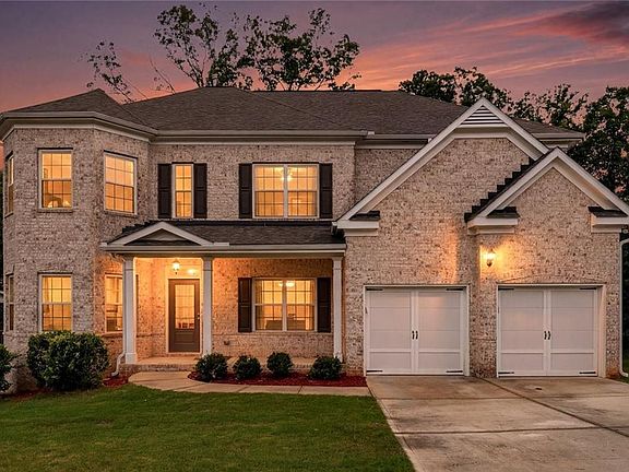 2nd image of 425 Wentworth Cir