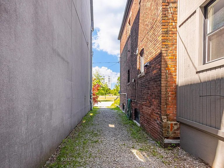 45 Wychwood Ave — Photo 31