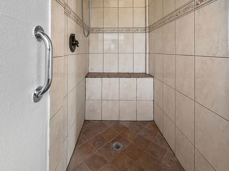 8011 Pistol Ln — Photo 14