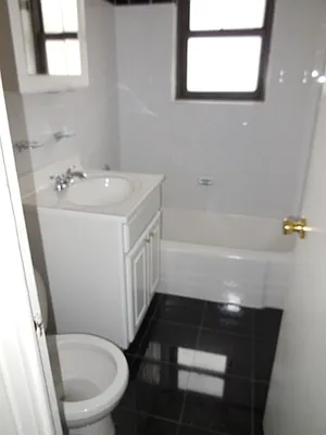 Rented by UES Management | media 50
