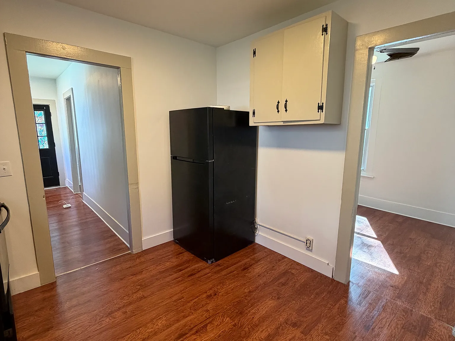 2 bed, 1000 sqft, $1,000 — Photo 4