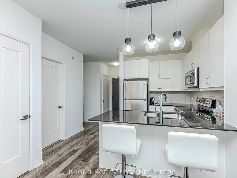 102 Grovewood Cmn #121 — Photo 17