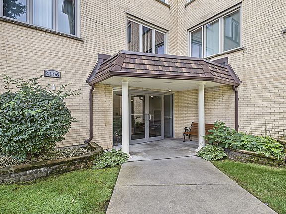 2nd image of 4106 N Narragansett Ave APT 404