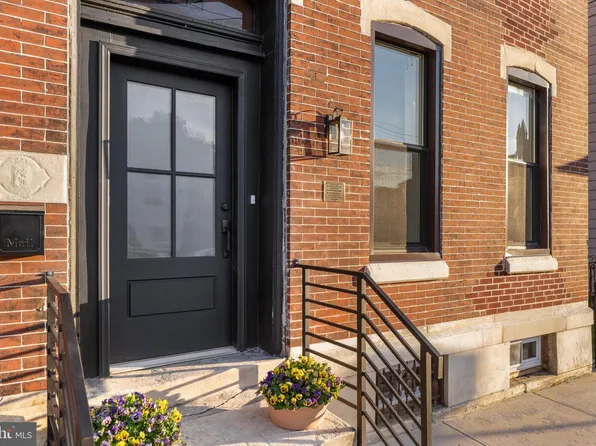 122 E Broad St, Burlington, NJ 08016