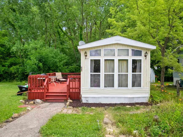 59 Dinosaur Rd, Wilmington, IL 60481