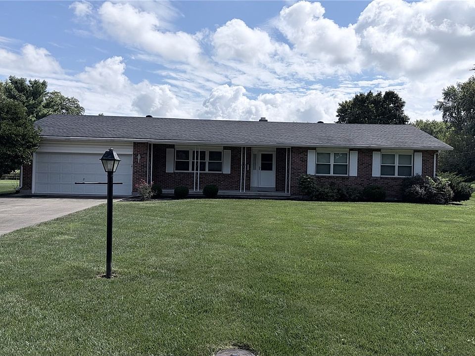 1st image of 3692 Crestview Ave