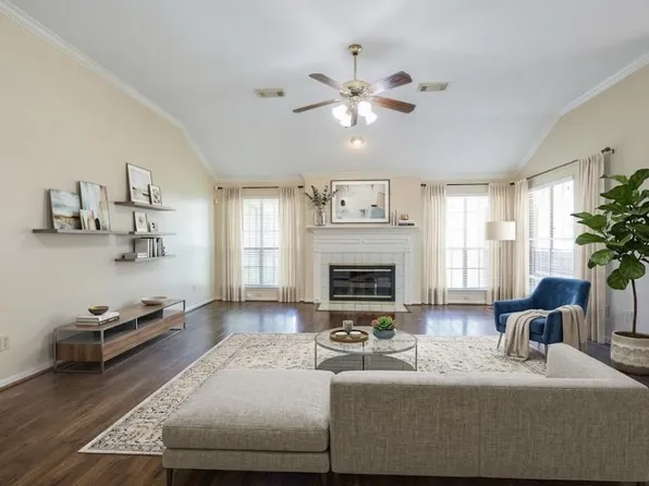 4230 Torrey Creek Ln, Houston, TX 77014