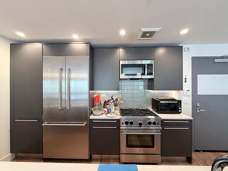 3 bed, 1958 sqft, $10,500 — Photo 3