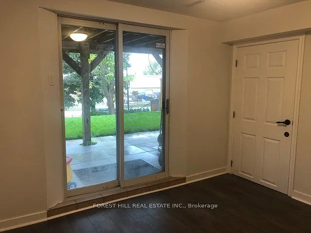 290 Britannia Ave #LOWER — Photo 5