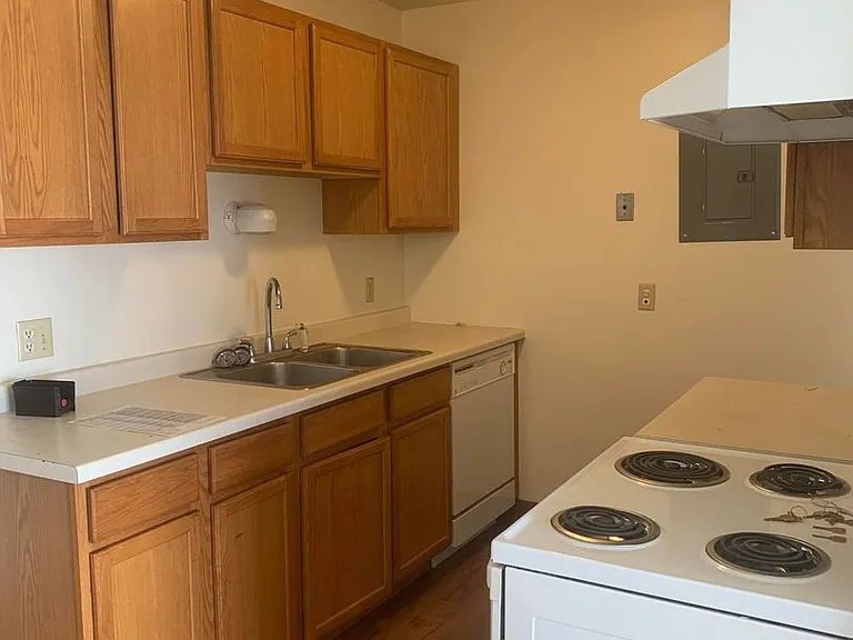 Park Place West Apartments — Photo 51