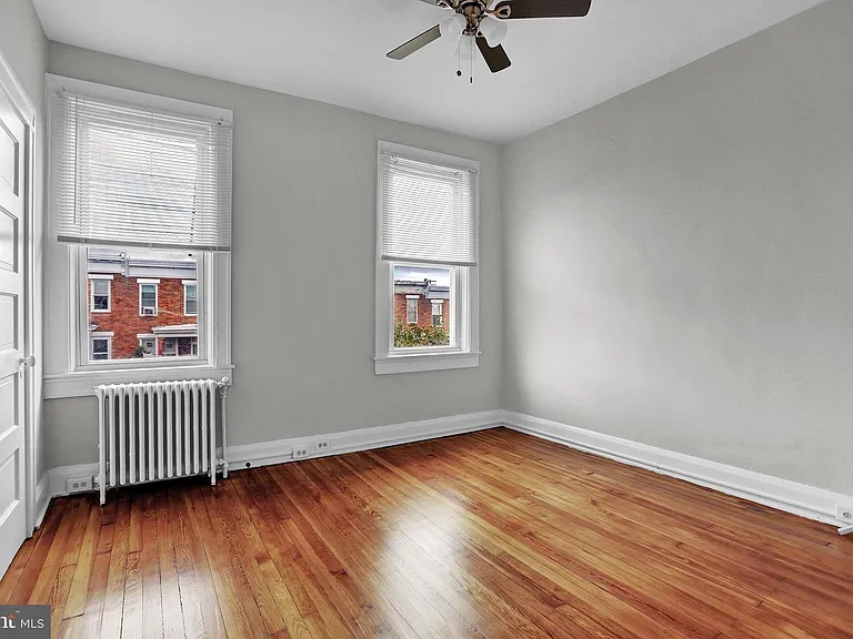 2853 Mayfield Ave — Photo 11