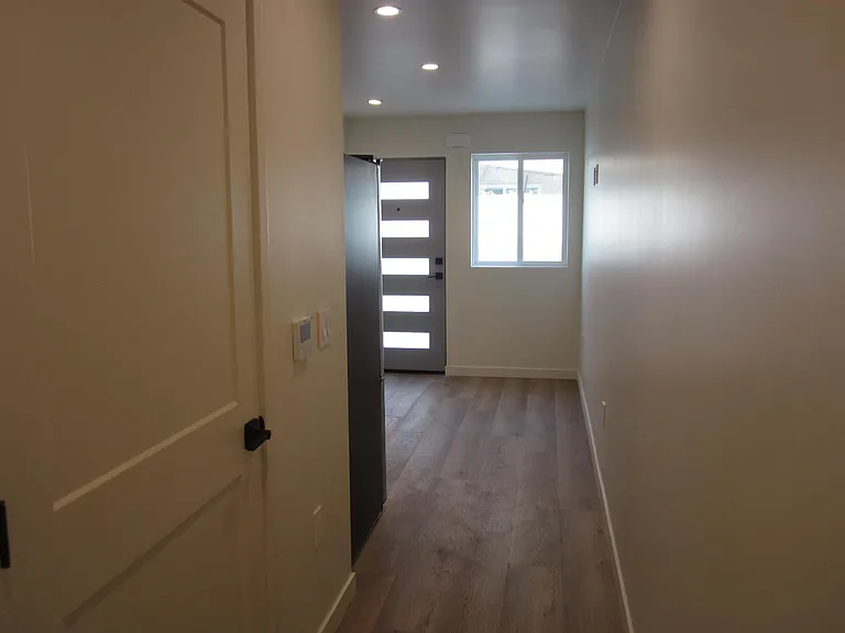 14747 Friar St #4 — Photo 11