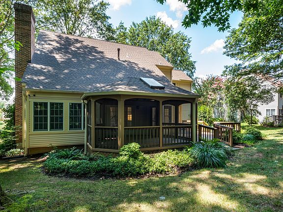4th image of 5397 Harrow Ln
