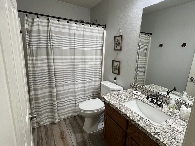 15930 W Acapulco Ln — Photo 11