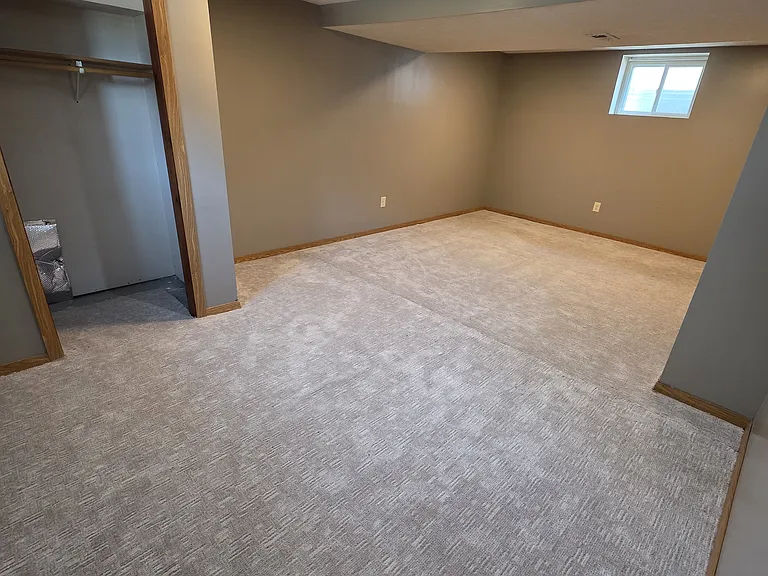 1125 Claremont St — Photo 19