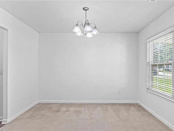 5th image of 813 Leach Ave