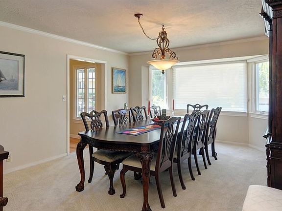 5th image of 14170 Squirrel Hollow Ln