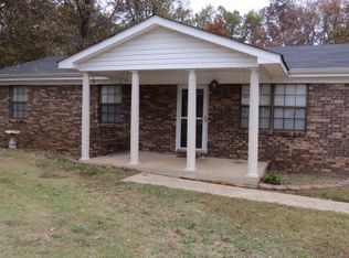 90 Chandler Dr, Florence, AL 35633