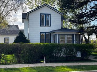 241 N West St, Naperville, IL 60540