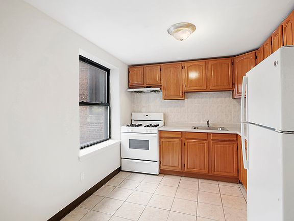 4th image of 43 Canal St Fl 4