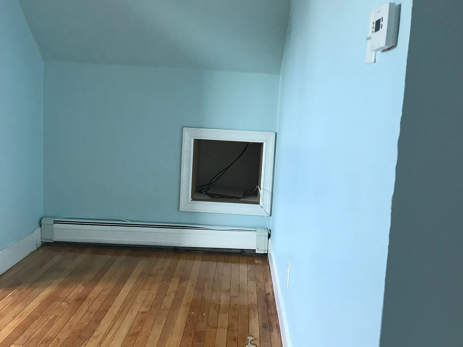 2 bed, 850 sqft, $2,400 — Photo 4