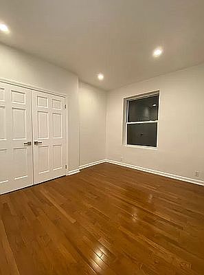 5th image of 18 N Moore St #3R2