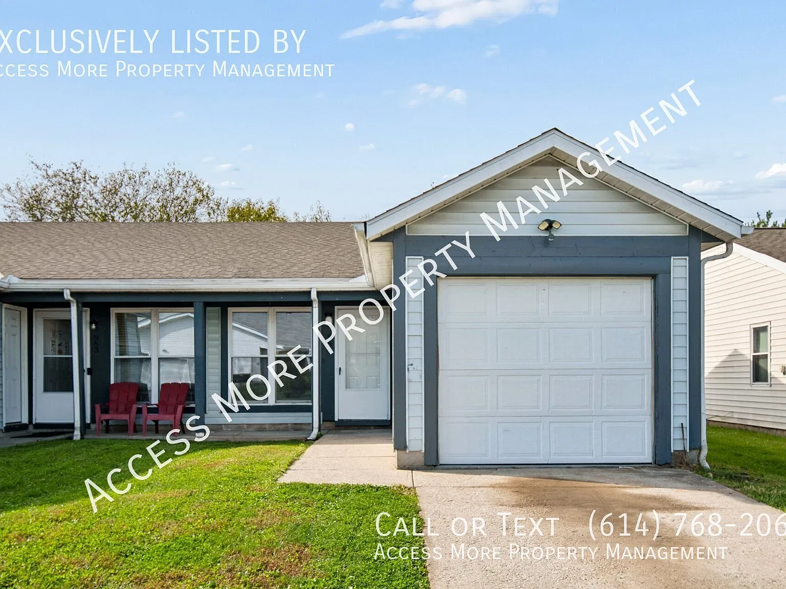 *Free Rent* 2 Bed, 1 Bath, Duplex W/ Gar. Yard, & W/D Included! — Photo 2
