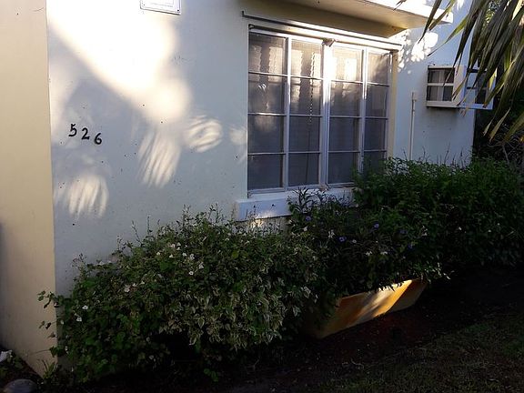3rd image of 526 N L St