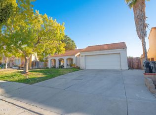 5038 Adobe Dr, Palmdale, CA 93552