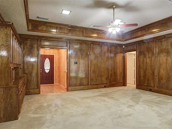 5th image of 1614 Beaver Creek Dr