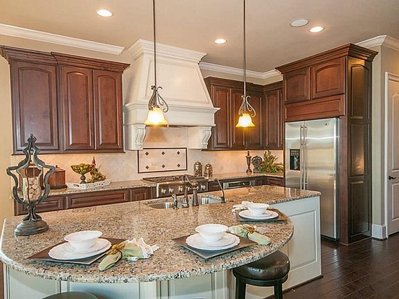 3rd image of 4207 Graham Heights Ln