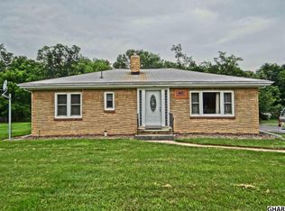 402 Mountain Rd, Dillsburg, PA 17019